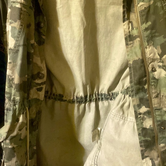 Small TALULA small army jacket with hood, amazing quality and condition. - Picture 6 of 6